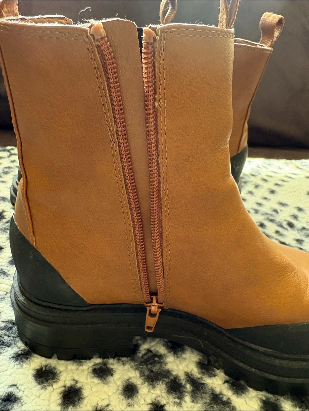 AE boots - Picture 3 of 5